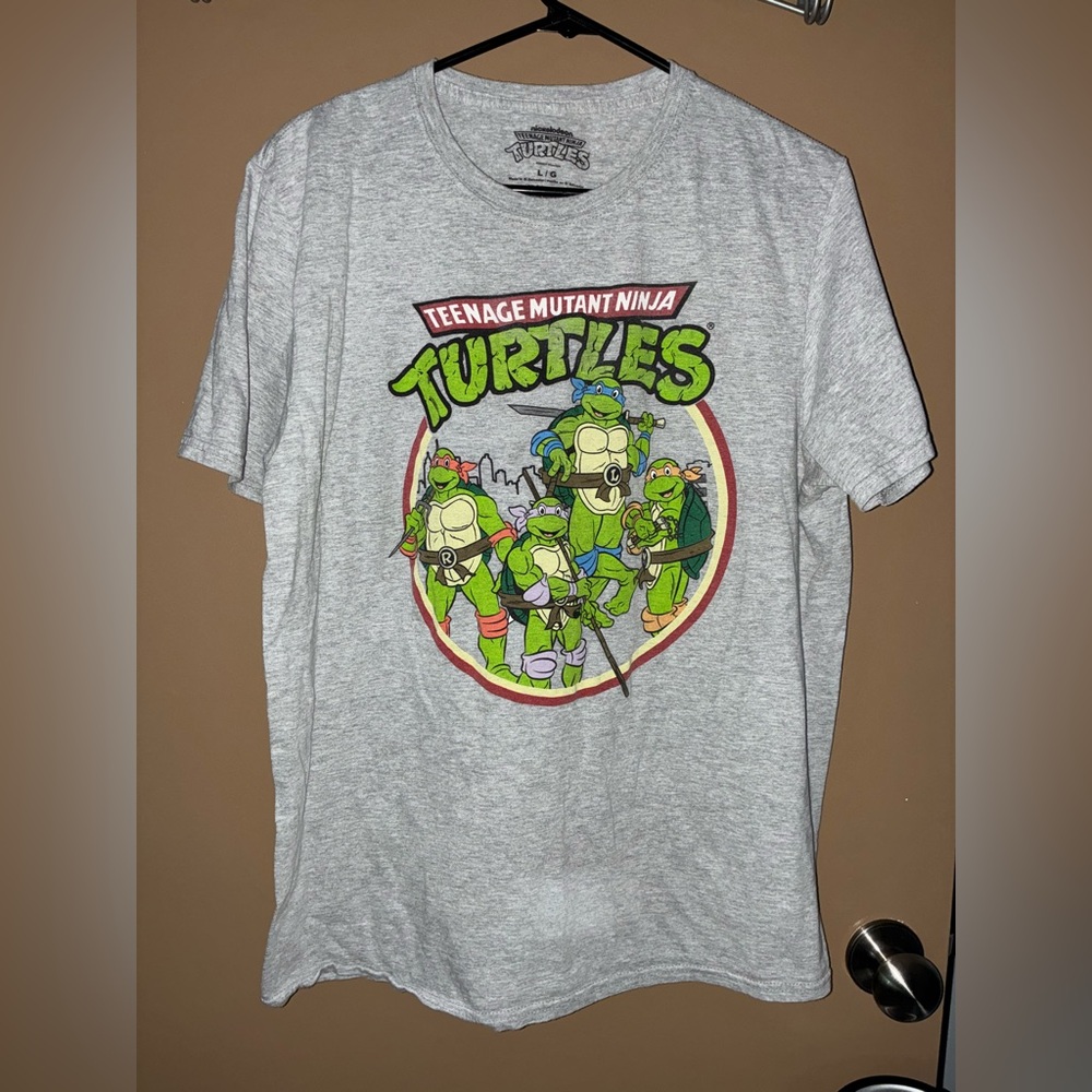 Nickelodeon Gray TMNT Graphic Tee